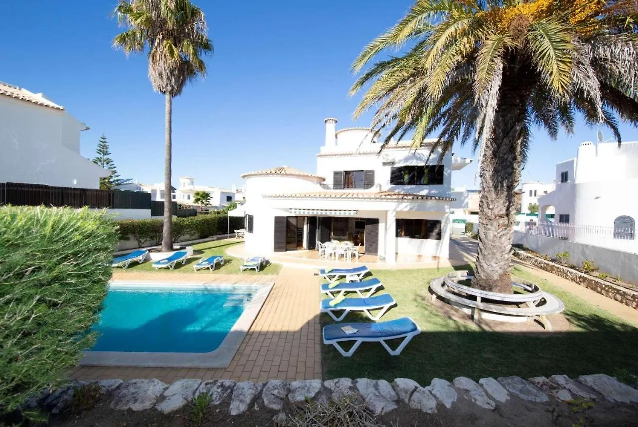 Villa Bento Patroves